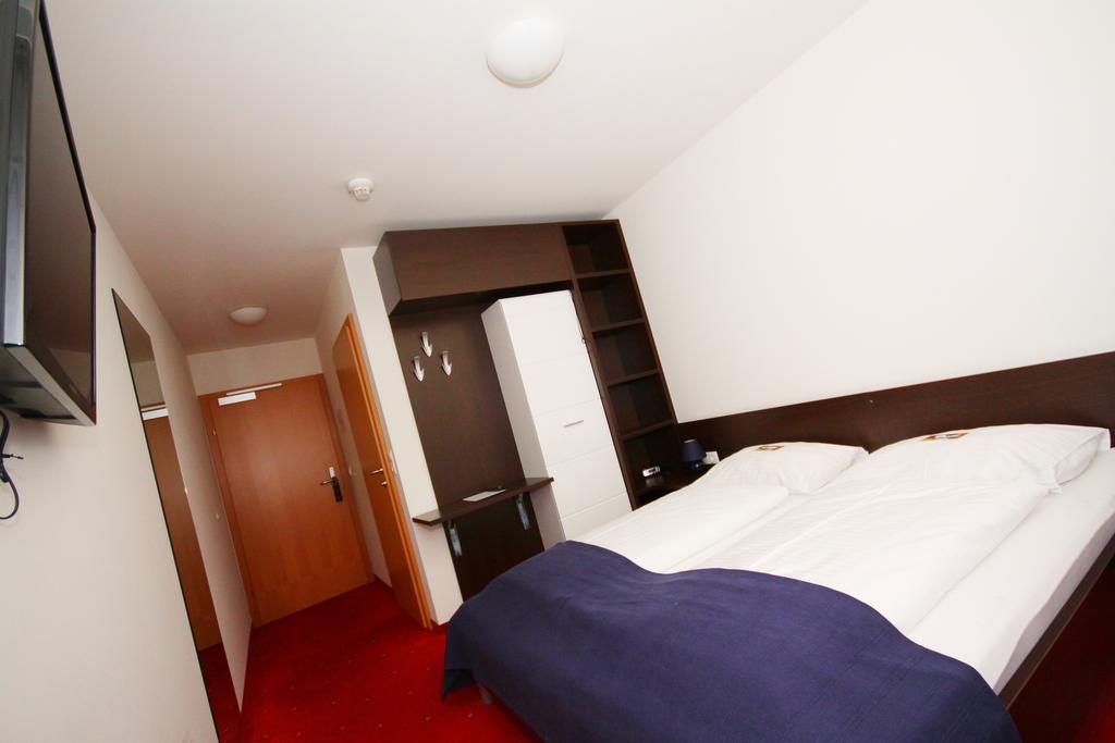 Hotel-Gasthof Restaurant Murblick Judenburg Esterno foto